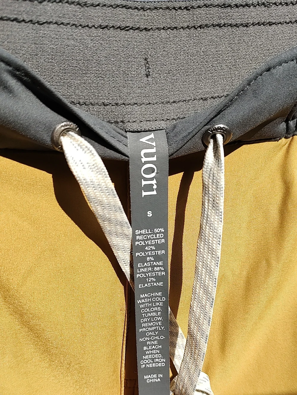 Vuori Athletic Shorts in Mustard Yellow Size Small